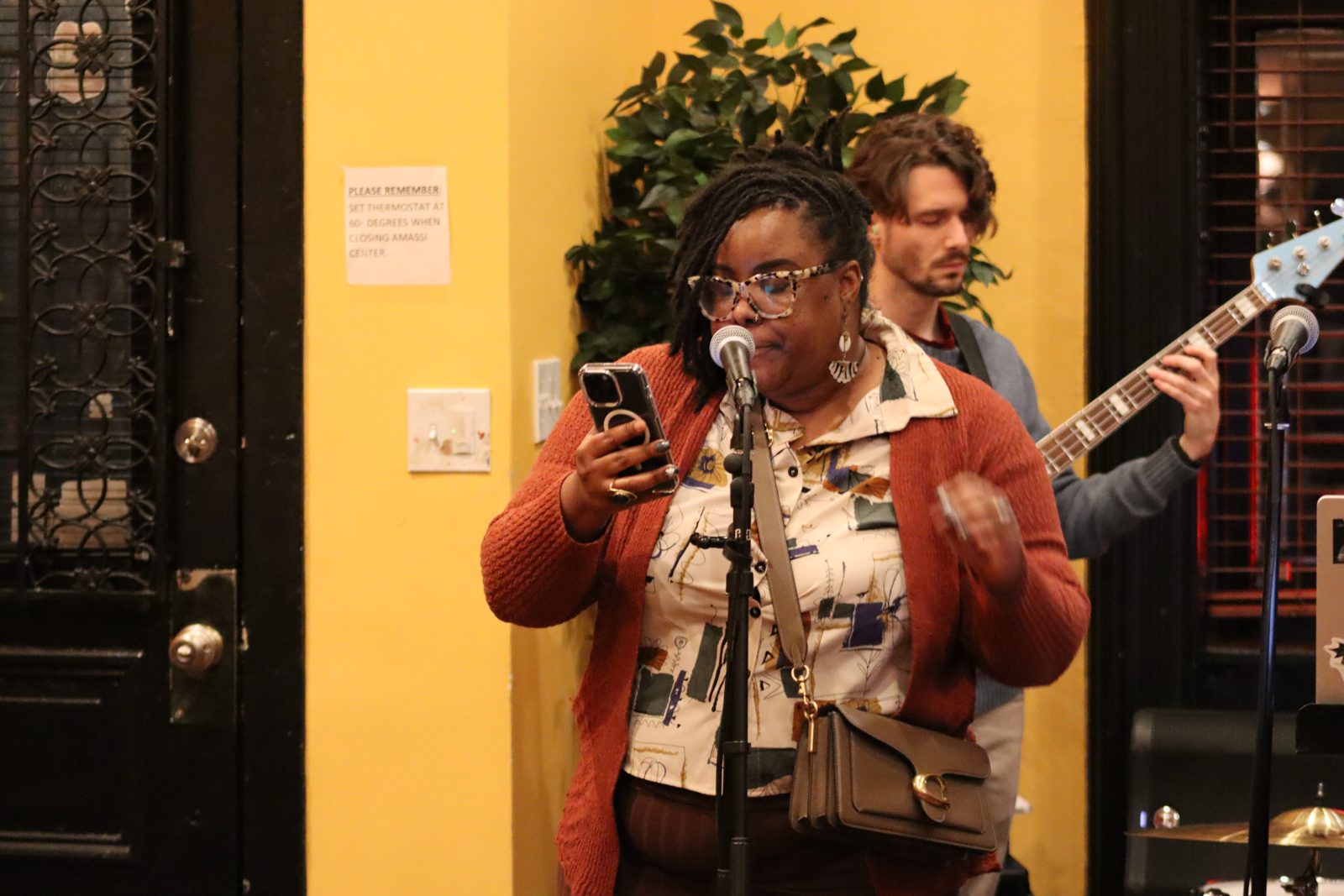 Full room at The Vibe Check open mic